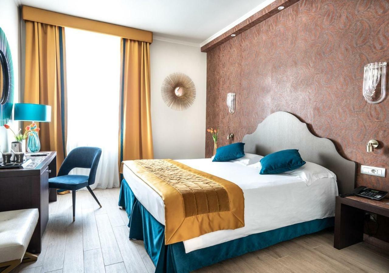 Fh55 Grand Hotel Palatino Rome Exterior photo